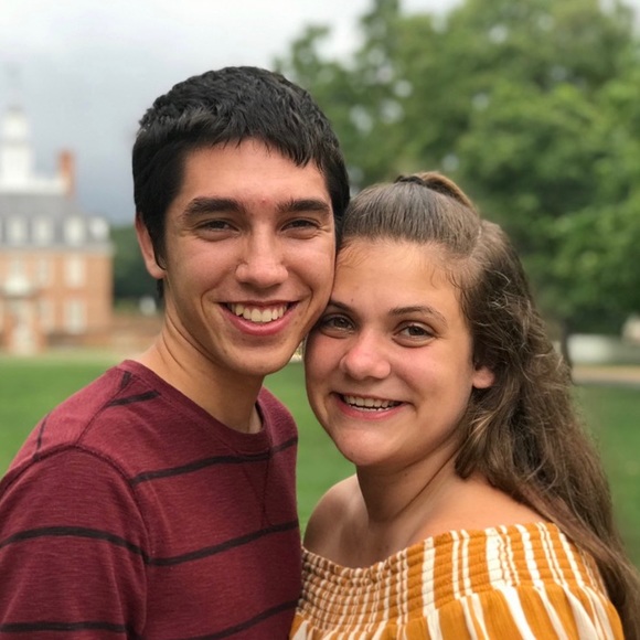 Meet your Posher, Anna - Picture 2 of 3